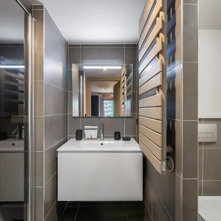 Avec Piscine, Salle De Sport Et Parking Couvert - Fr-1-569-105 Apartment Megeve
